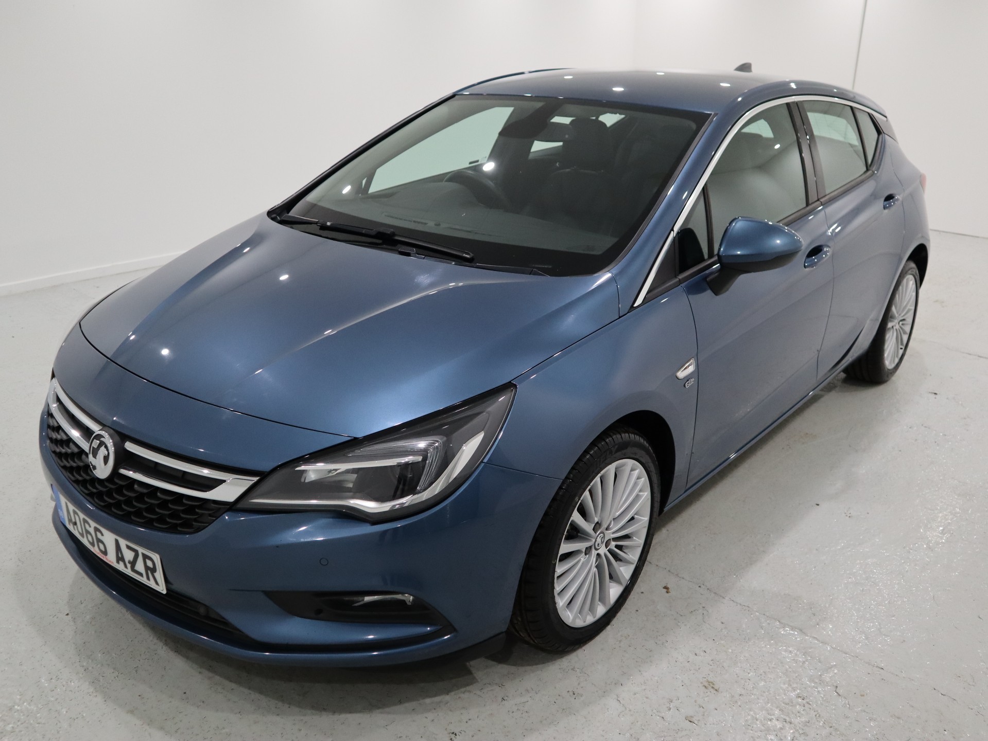 VAUXHALL ASTRA 1.6 ELITE NAV CDTI S/S 5 dr